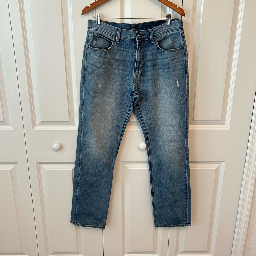 Classic Fit: J.Crew Sutton Slim Jeans 32x32!‎